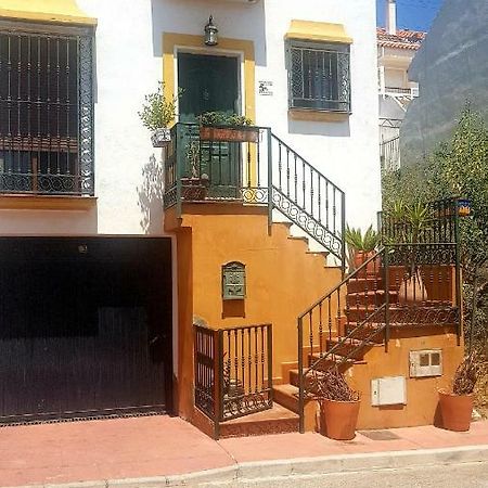 Excelente Habitacion En Bonita Y Tranquila Casa En Benalmadena Pueblo Apartment Ngoại thất bức ảnh