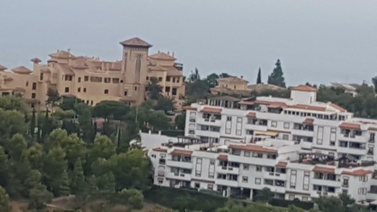 Excelente Habitacion En Bonita Y Tranquila Casa En Benalmadena Pueblo Apartment Ngoại thất bức ảnh