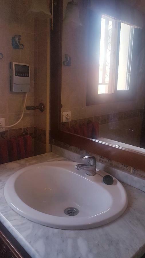 Excelente Habitacion En Bonita Y Tranquila Casa En Benalmadena Pueblo Apartment Ngoại thất bức ảnh