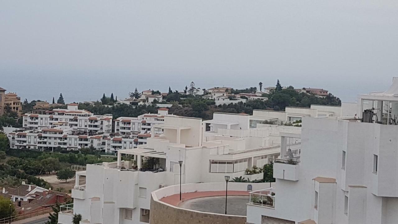 Excelente Habitacion En Bonita Y Tranquila Casa En Benalmadena Pueblo Apartment Ngoại thất bức ảnh